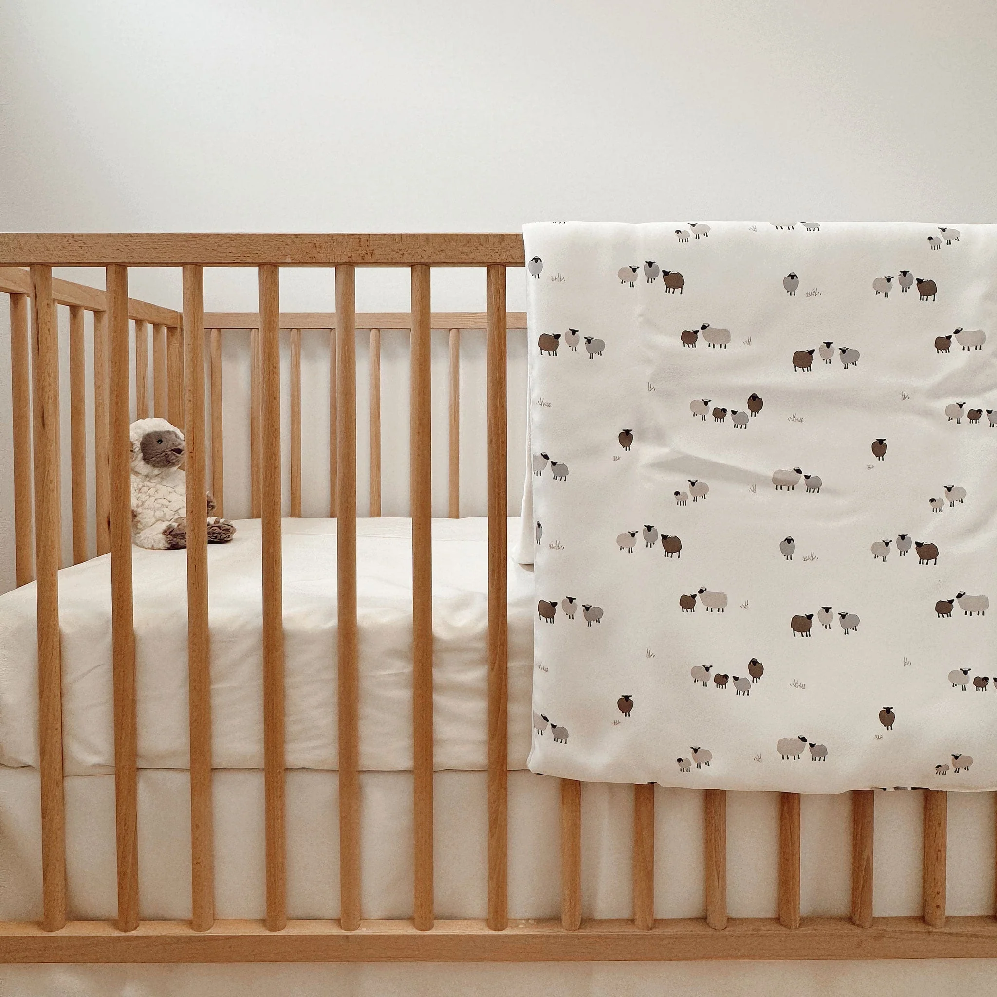 Literie 3 Morceaux Lit de bébé Moutons- Édition Spéciale Laura Lémerveil