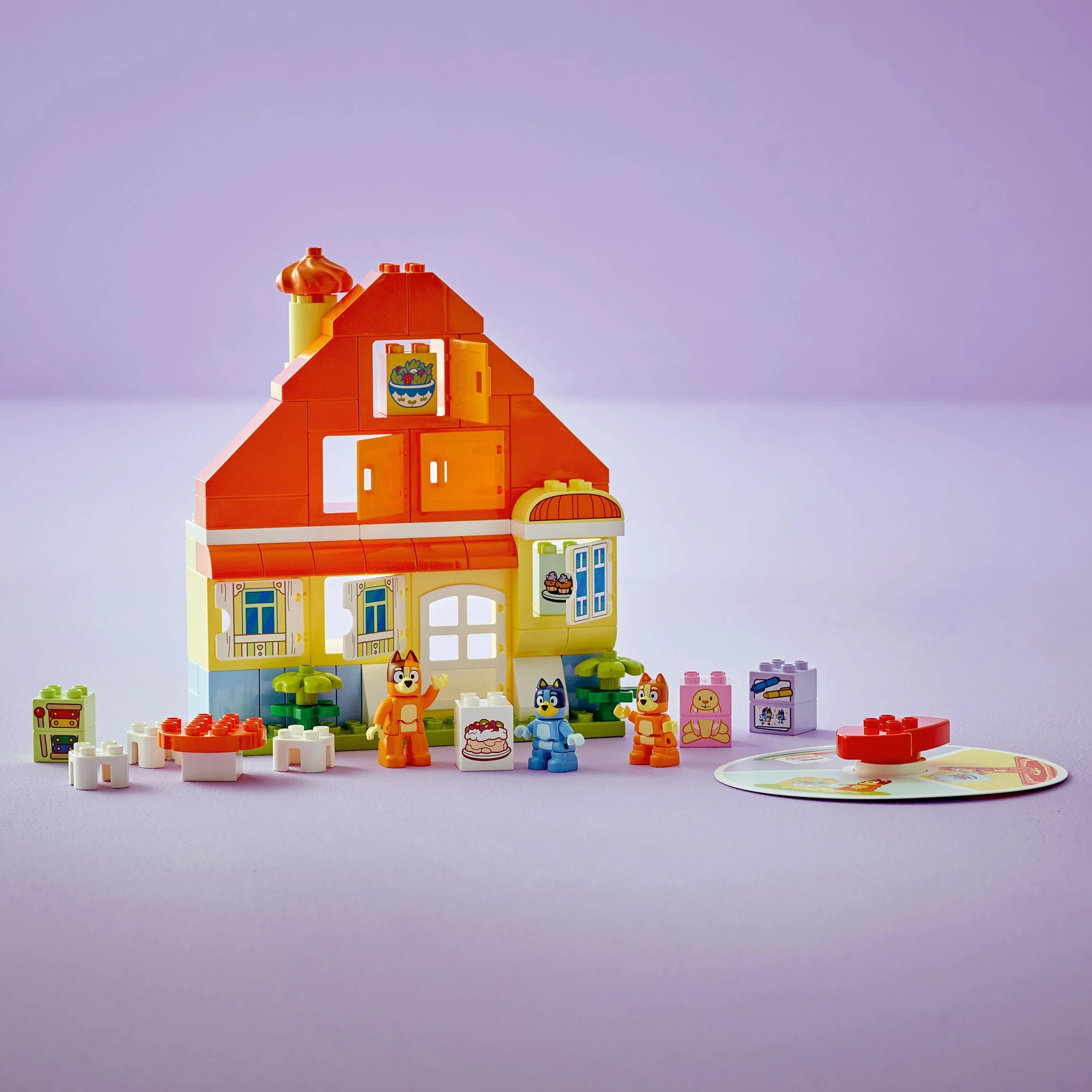 LEGO® DUPLO® La maison de la famille de Bluey avec jeu de mémoire - Image 4