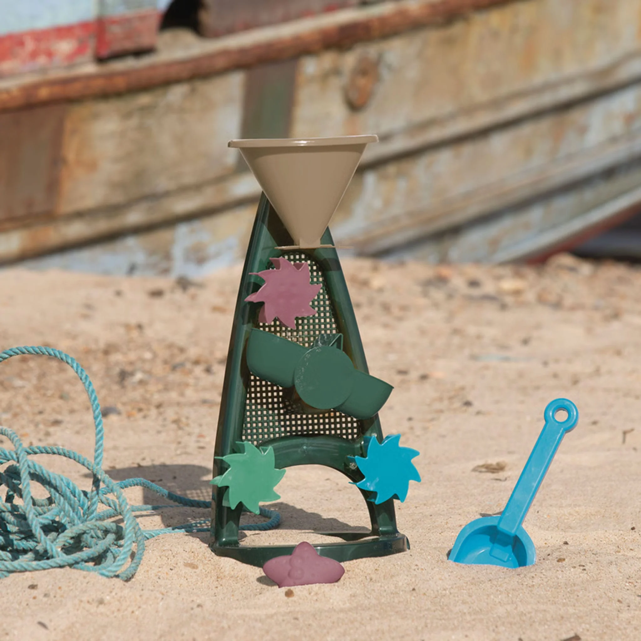 Ensemble Moulin à Sable et à Eau - Bleu Marine - Image 3