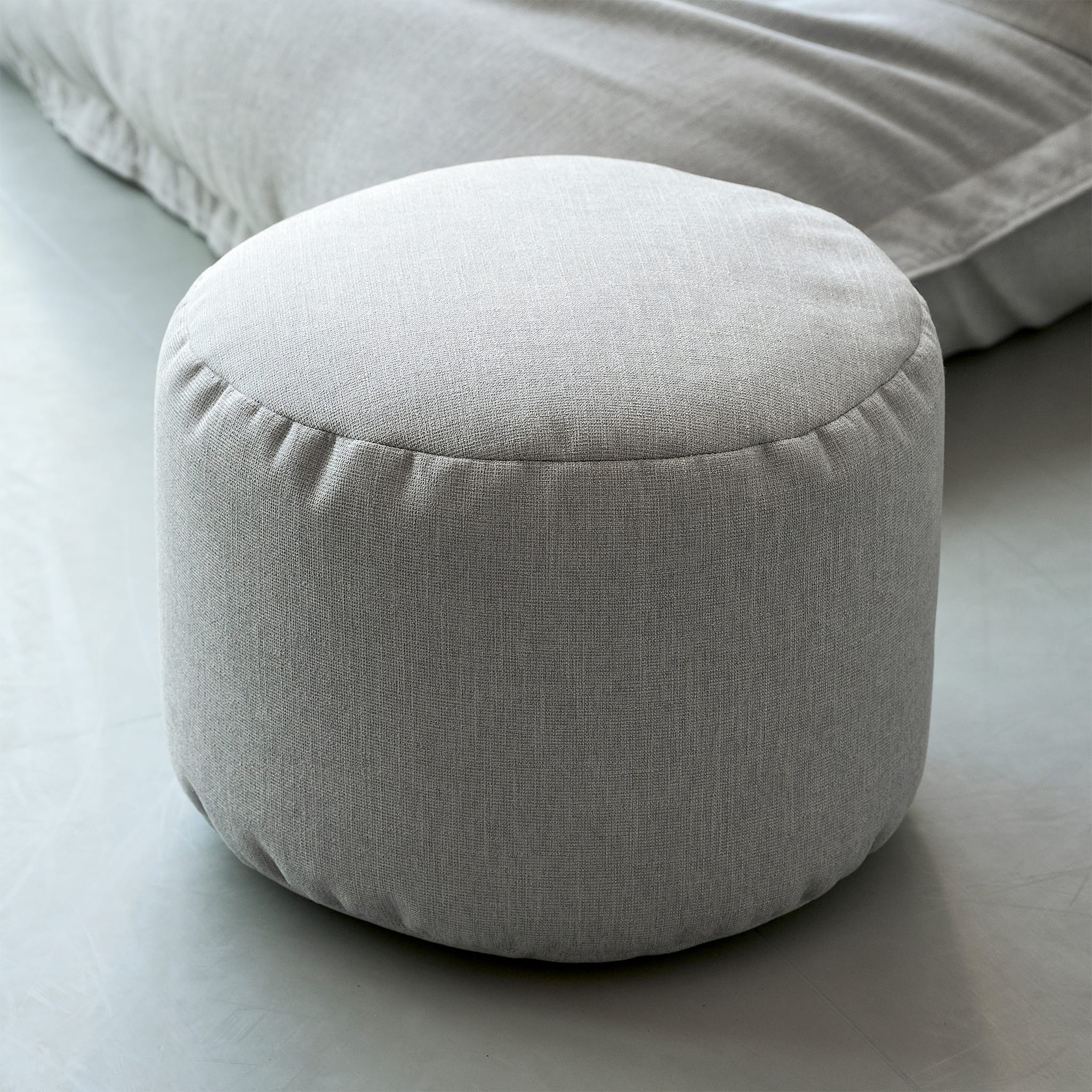 Pouf Repose Pieds - Gris Galet - Image 2