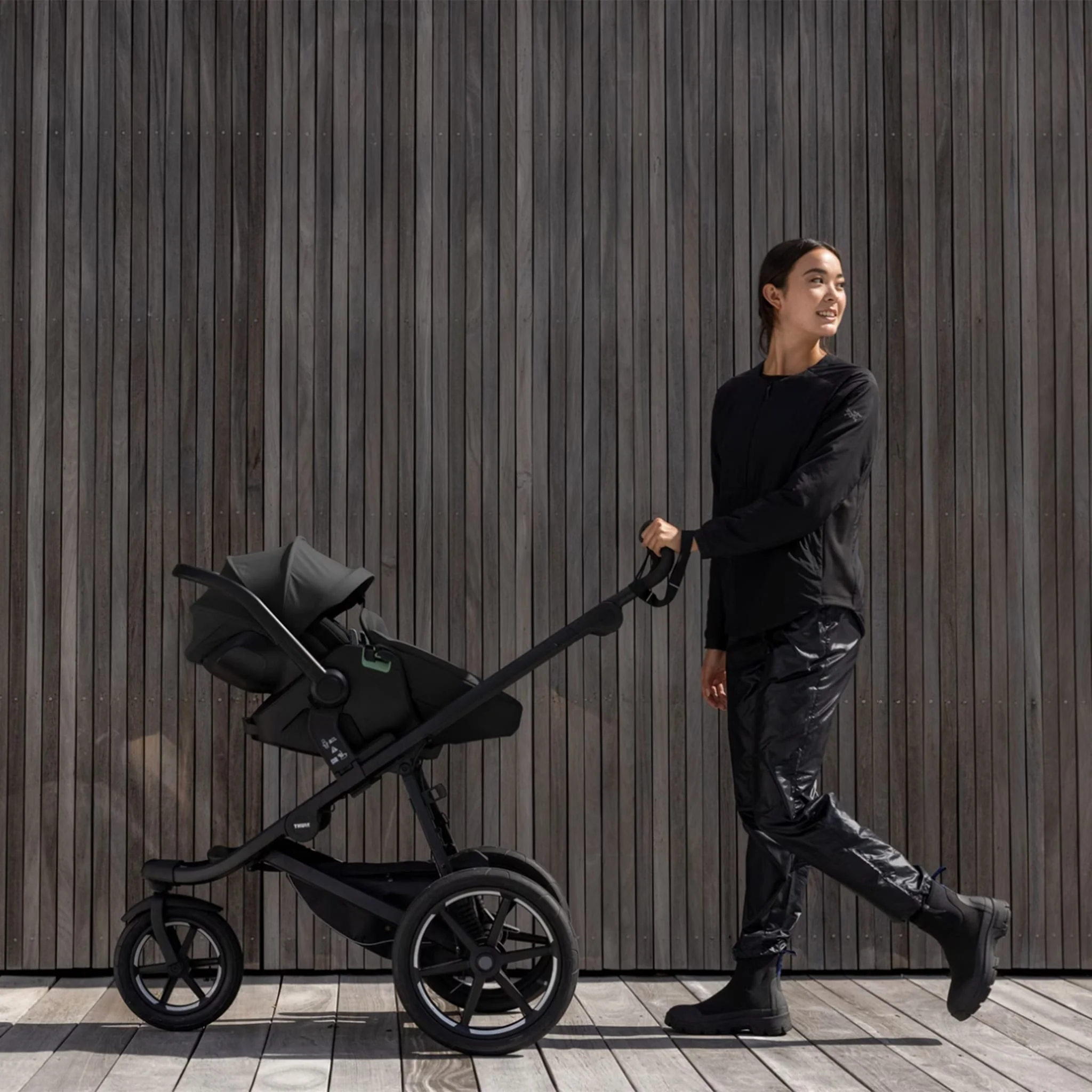 Poussette Urban Glide 3 avec Boucle Magnétique - Noir - Image 7