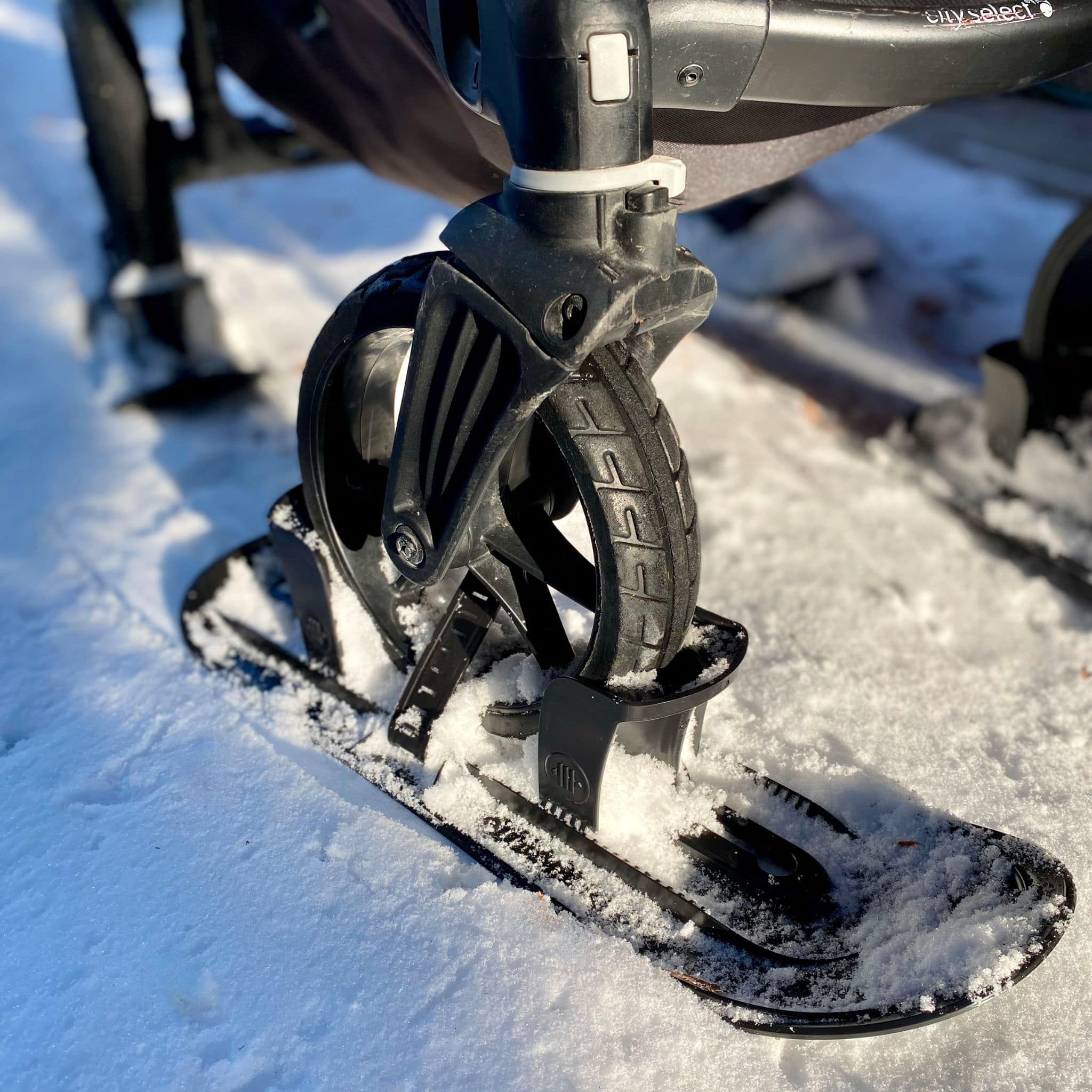 Skis pour Poussette 4 Roues - Image 3