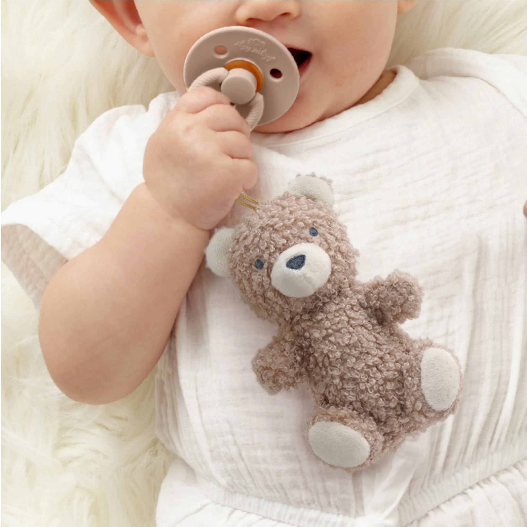 Peluche et Suce - Petit Ours - Image 2