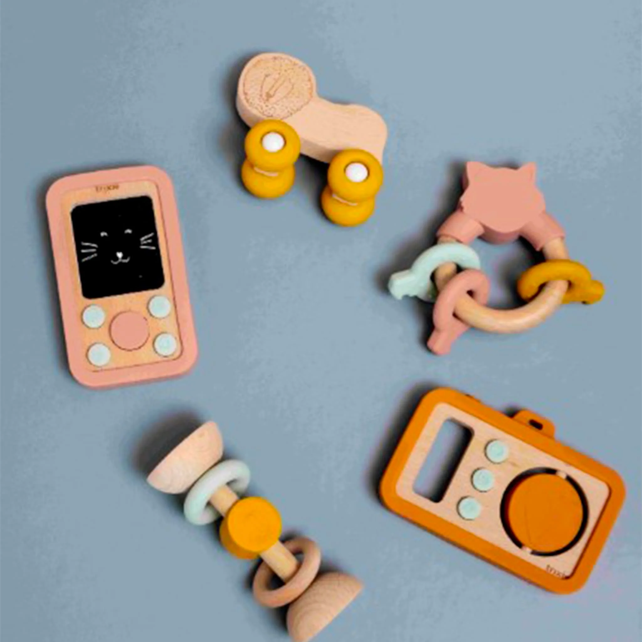Téléphone Bébé en Silicone  et Bois Mr Lion - Image 3
